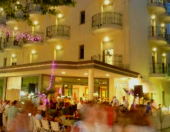 Soggiorna in Romagna a Luglio e inizio Agosto Soggiorna in Romagna a Luglio e inizio Agosto